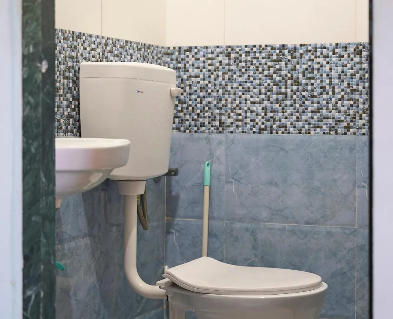 Daire Ticana 2 Bedroom Living & Kitchen With Lake View Garden Rooftop Udaipur