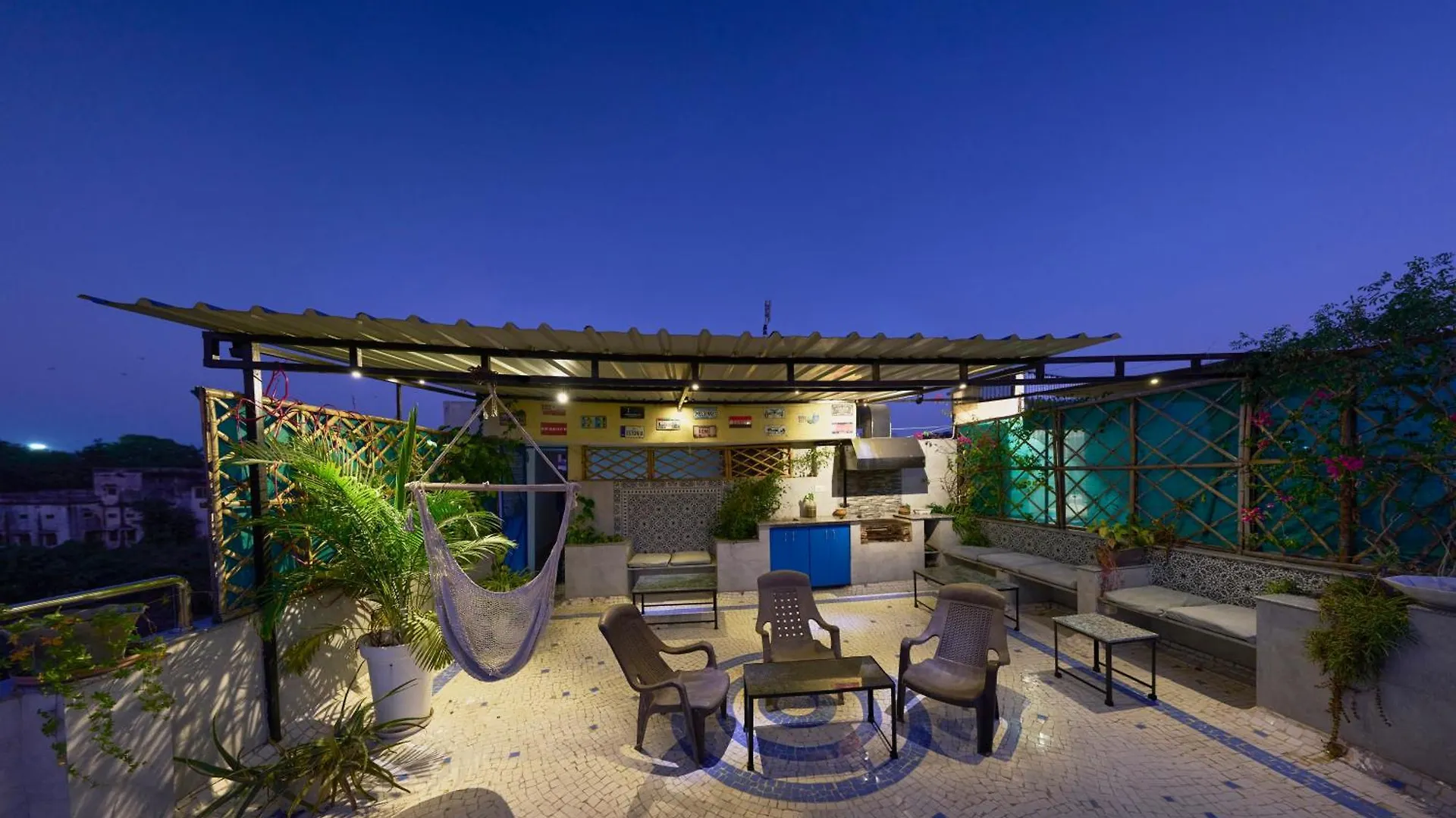 Ticana 2 Bedroom Living & Kitchen With Lake View Garden Rooftop Udaipur Daire