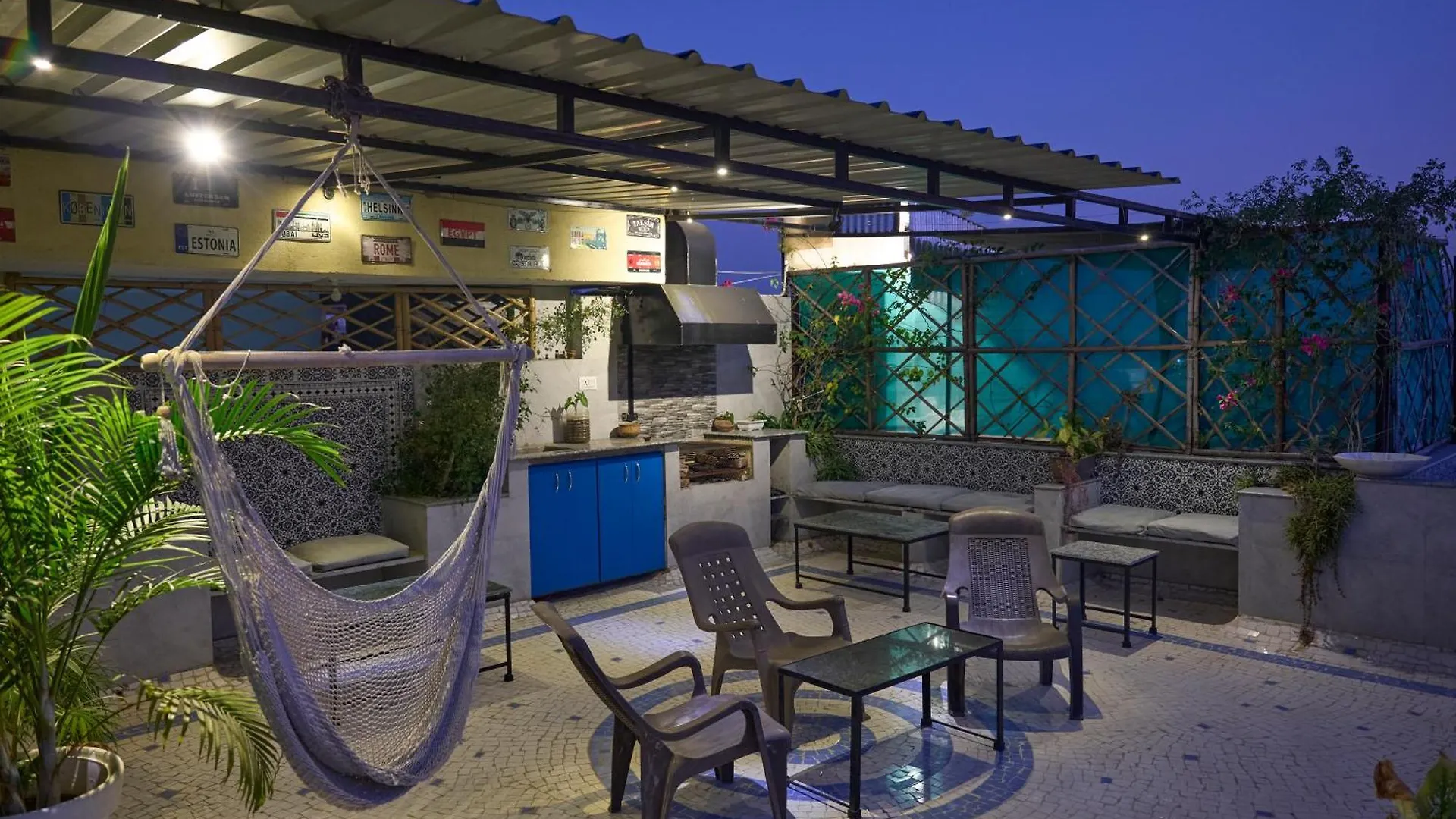 Ticana 2 Bedroom Living & Kitchen With Lake View Garden Rooftop Udaipur